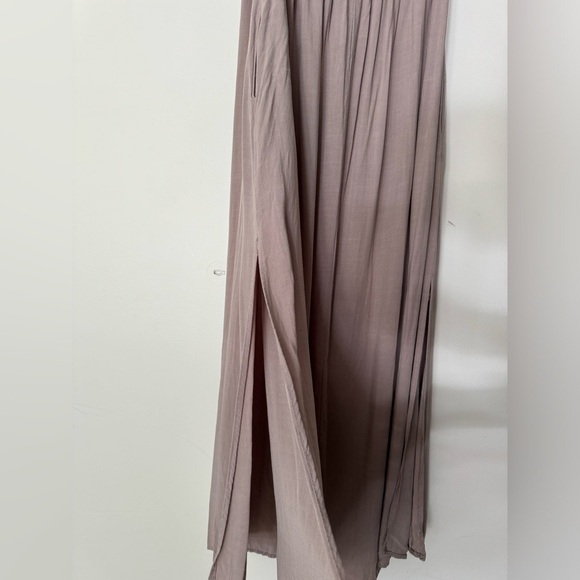 Final Touch Maxi Dress - Picture 4 of 11